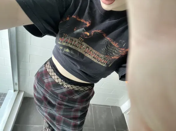 OnlyFans account  hotandpretty header 2
