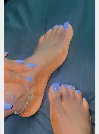 OnlyFans cuenta queenoffeet27 avatar 1