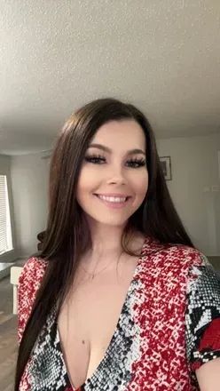 OnlyFans account  ttaayylloorrr avatar 1