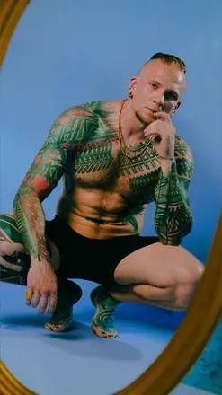 OnlyFans account  peterjhooke avatar 1