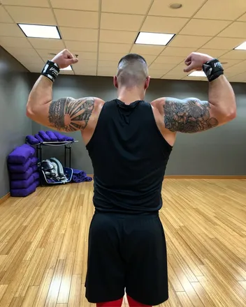OnlyFans cuenta critchfit header 2