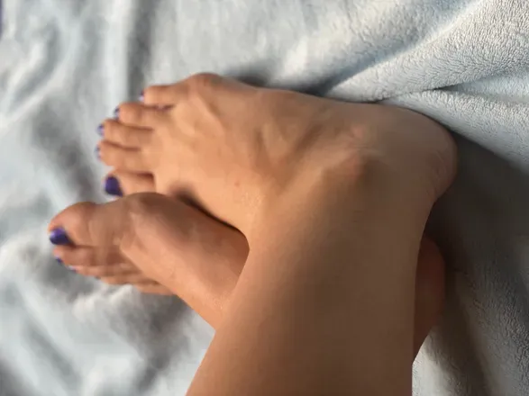 OnlyFans cuenta nakedfeetbabe23 avatar 1