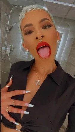 OnlyFans account  unicornsexist avatar 1