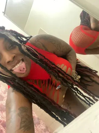 OnlyFans cuenta kikilove12 header 2