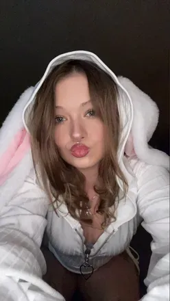 OnlyFans cuenta call.me.chloe555 avatar 1