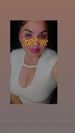OnlyFans account  vicky_hott header 2