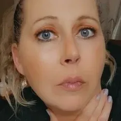 OnlyFans cuenta curls_lace83 avatar 1