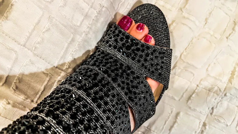 OnlyFans cuenta thequeenoftootsies header 2