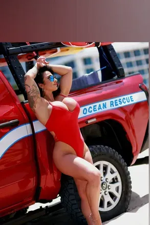 OnlyFans account  cherrydevivre avatar 1