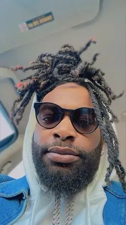 OnlyFans account  bigsagg avatar 1