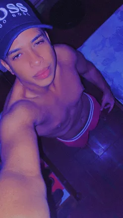 OnlyFans cuenta castellon99 header 2