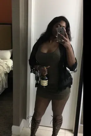 OnlyFans cuenta brownbeauty329 avatar 1