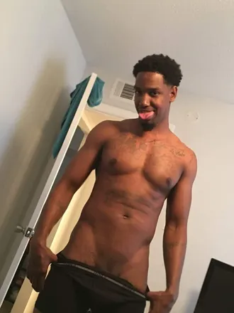 OnlyFans cuenta pusssypounder header 2
