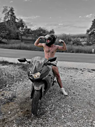 OnlyFans cuenta alejandro_xxx7 header 2