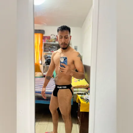 OnlyFans cuenta mariomvmdzhotsclc header 2