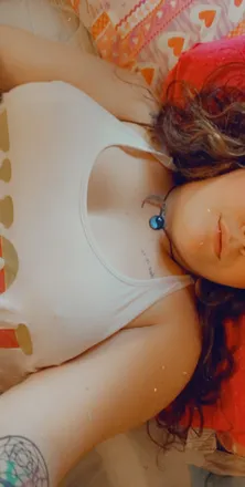 OnlyFans cuenta nikkitits98 header 2