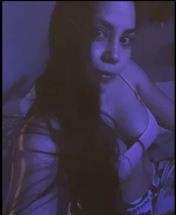OnlyFans cuenta juli_v93 header 2