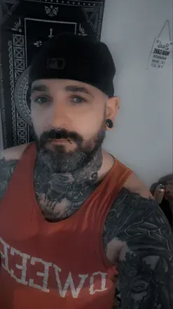 OnlyFans cuenta the_tattooed_farmer avatar 1
