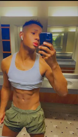 OnlyFans account  itzdevyboy header 2