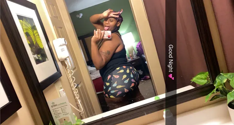 OnlyFans cuenta monaythick avatar 1