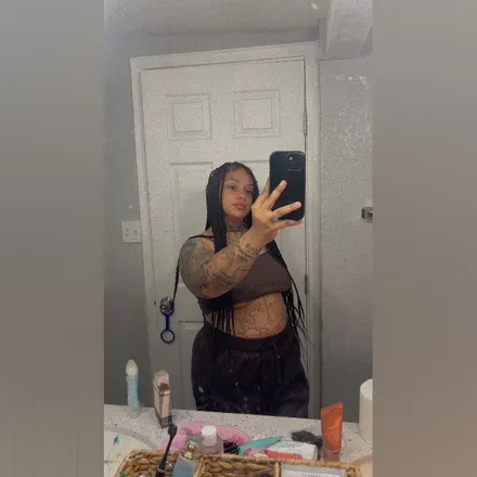 OnlyFans cuenta yazmine_ header 2