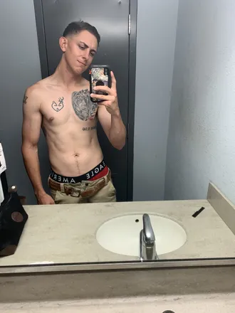 OnlyFans cuenta realtreeh00 header 2