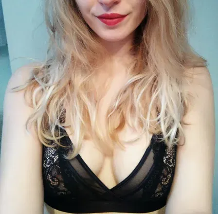 OnlyFans cuenta dianedominatrix avatar 1