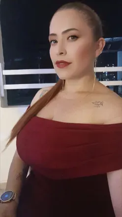 OnlyFans cuenta emilyhanks avatar 1