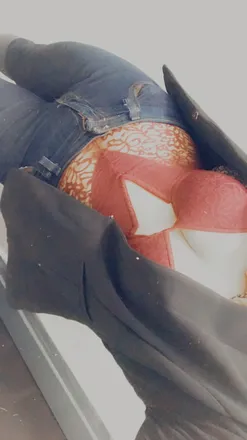 OnlyFans cuenta arely93 header 2