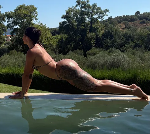 OnlyFans cuenta flavia_oliver header 2