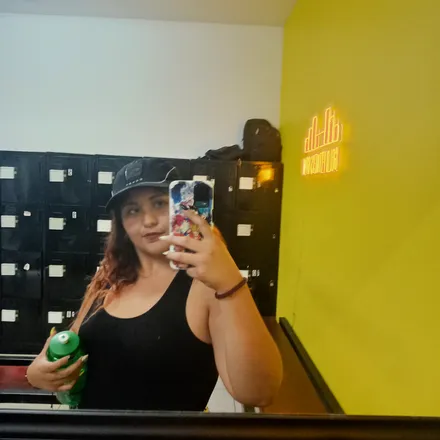 OnlyFans cuenta fannysum header 2
