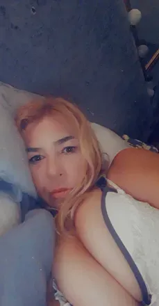 OnlyFans cuenta leannne header 2