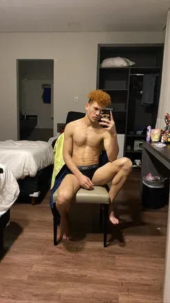 OnlyFans cuenta mycahael avatar 1