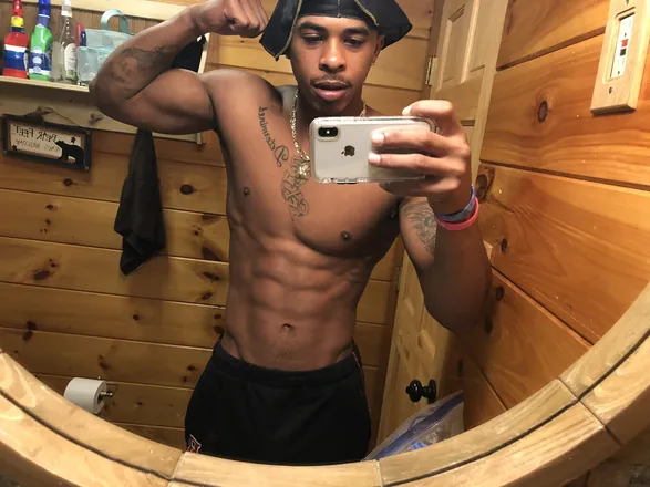 OnlyFans cuenta thelongestyard3 header 2