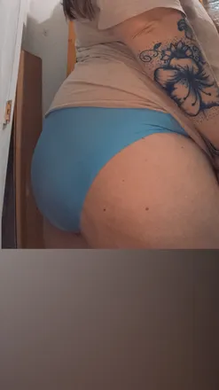 OnlyFans account  thickbitxh21 header 2