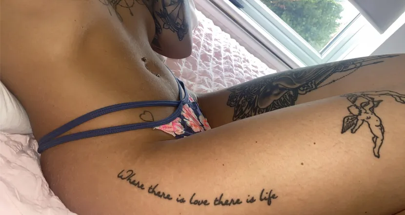 OnlyFans cuenta f_w_x header 2