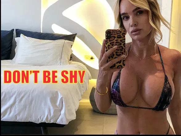 OnlyFans cuenta virginiecaprice header 2
