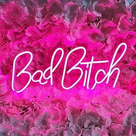 OnlyFans cuenta badgirlcurvy header 2