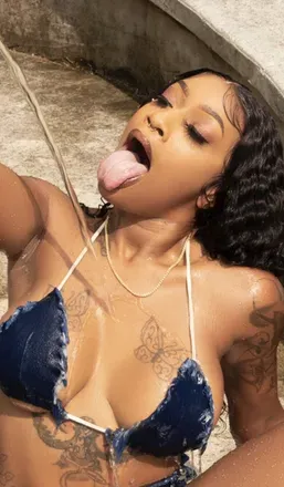 OnlyFans cuenta slimfoxxybytchh avatar 1
