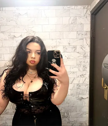 OnlyFans cuenta messyxmel header 2
