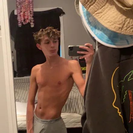 OnlyFans cuenta collegetwnk69 avatar 1