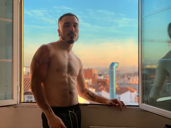 OnlyFans cuenta izaakzed header 2