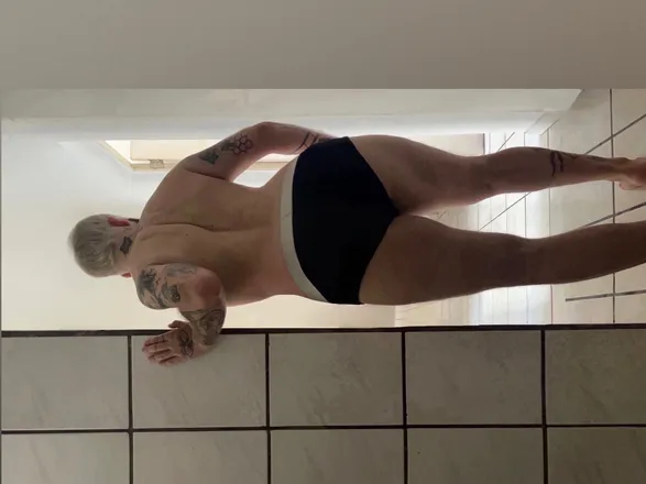 OnlyFans cuenta ryuschneider header 2