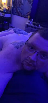 OnlyFans cuenta mikeyboybearcub81 header 2