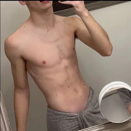 OnlyFans cuenta your_average_twink avatar 1
