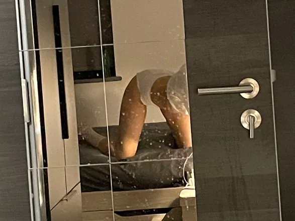 OnlyFans cuenta fanyerrrr1 header 2