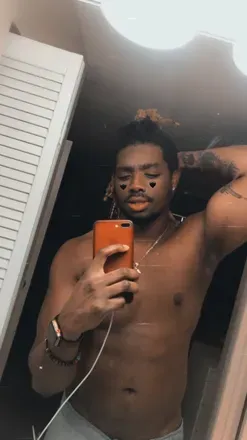 OnlyFans cuenta touchmoney12 avatar 1