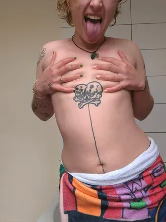 OnlyFans cuenta skaterbabe3000 header 2