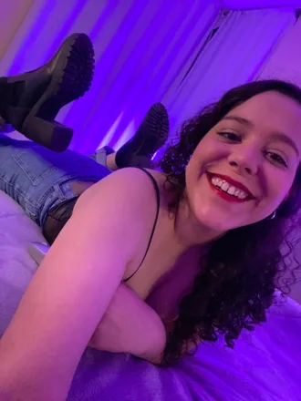 OnlyFans cuenta missblumefree header 2