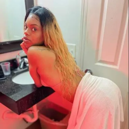 OnlyFans cuenta roseisbeautiful header 2